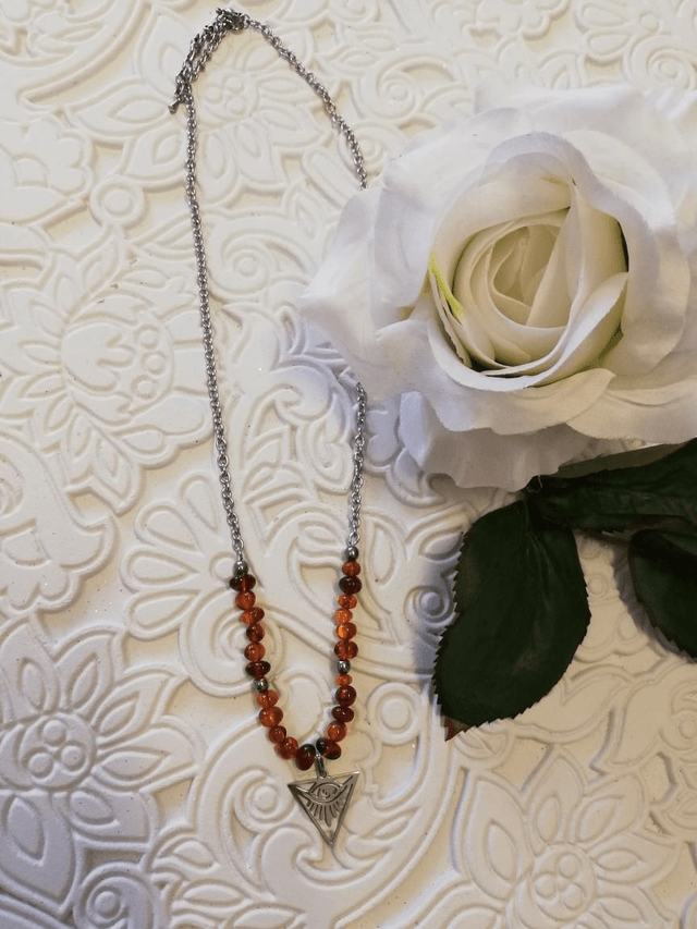 Collier Ambre troisième œil 